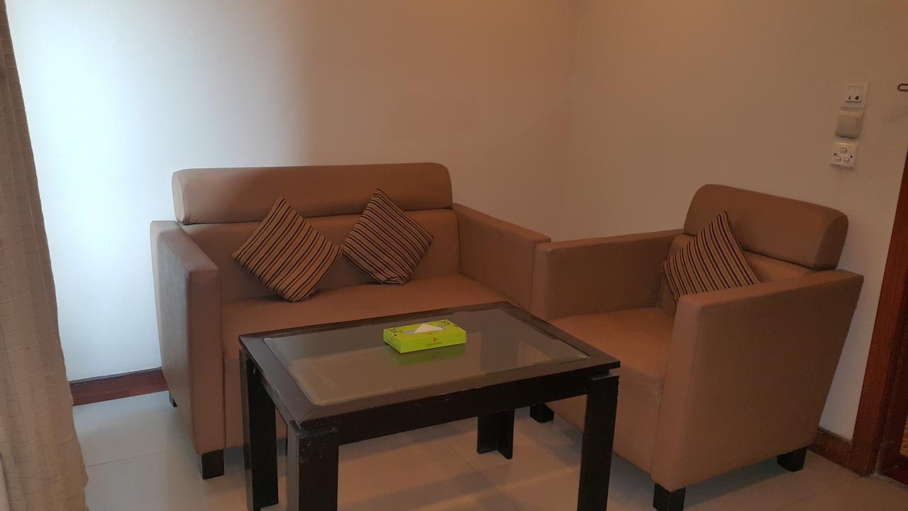 Savoey Hotel Lahore Exterior photo